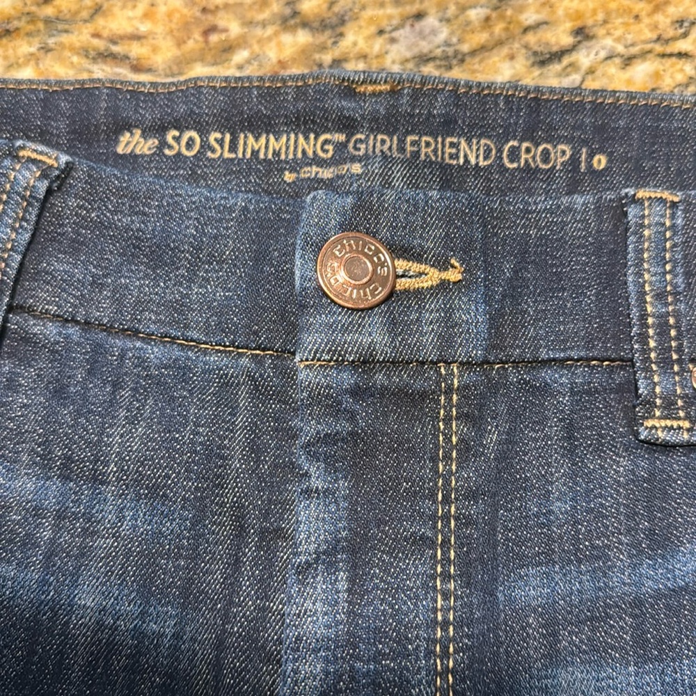 NWY Chicos so slimming girlfriend crops size 0(4)